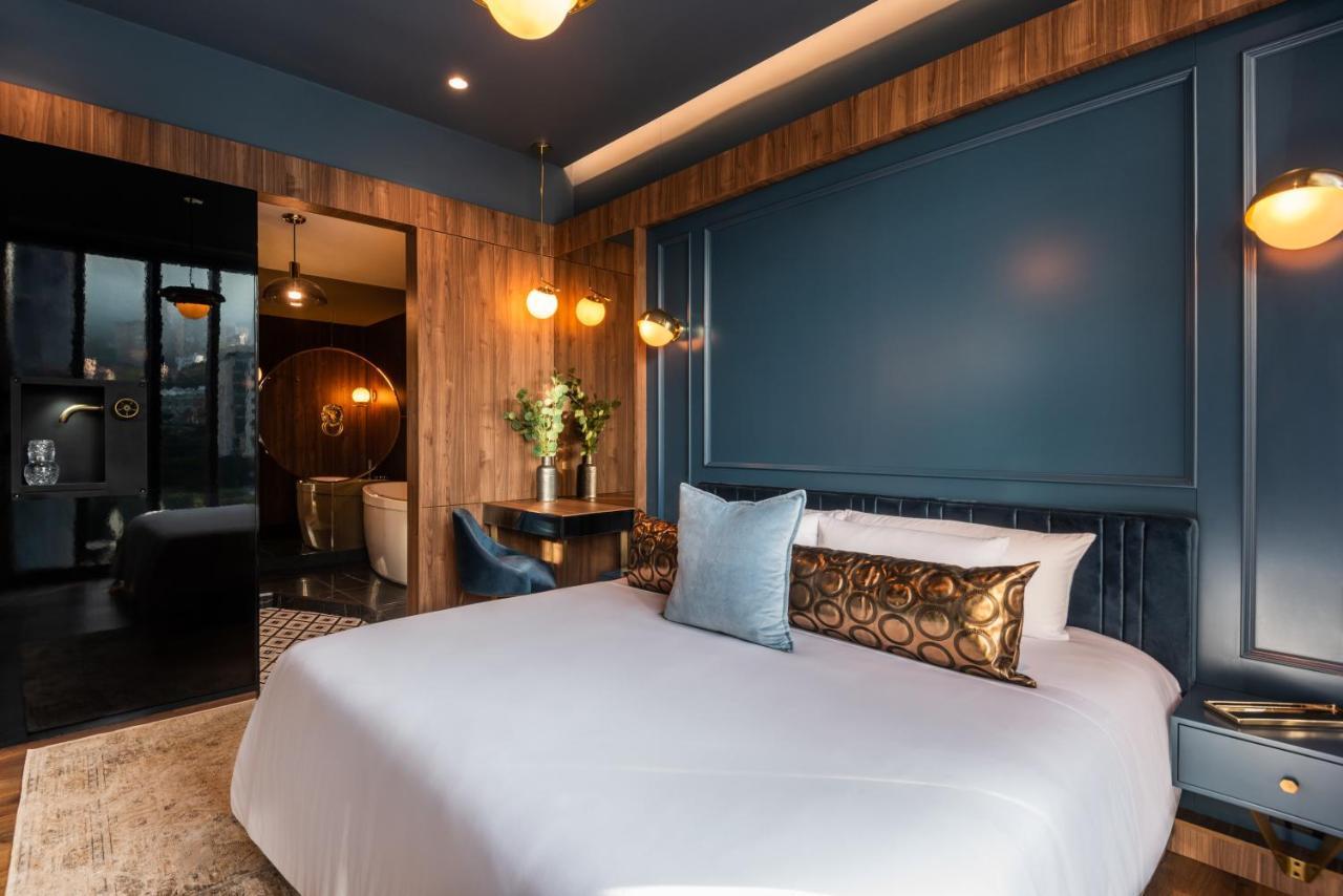 Hotel Marquee Medellin Bagian luar foto Deluxe Room
